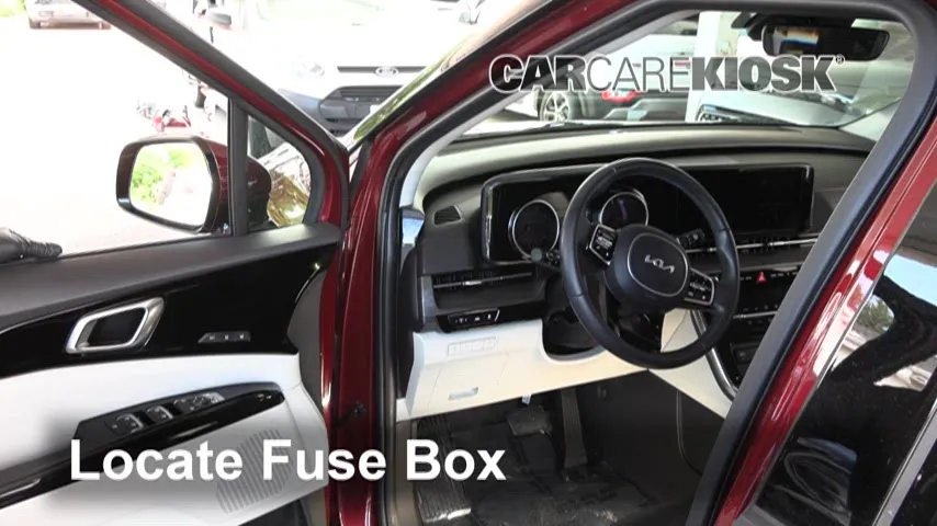 2022 Kia Carnival SX 3.5L V6 Fusible (intérieur)